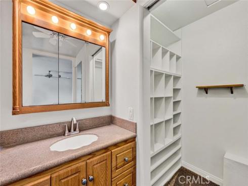 25  Bennington  , Irvine, CA