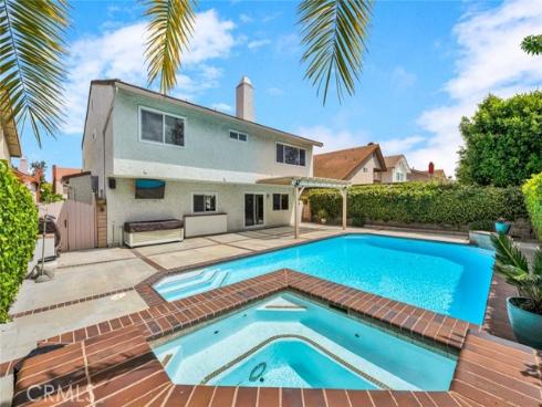 25  Bennington  , Irvine, CA