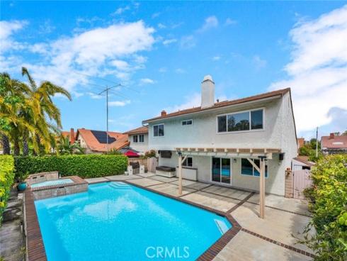 25  Bennington  , Irvine, CA