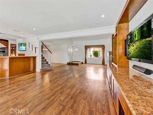 25  Bennington  , Irvine, CA