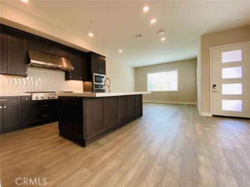 162  Perpective  , Irvine, CA