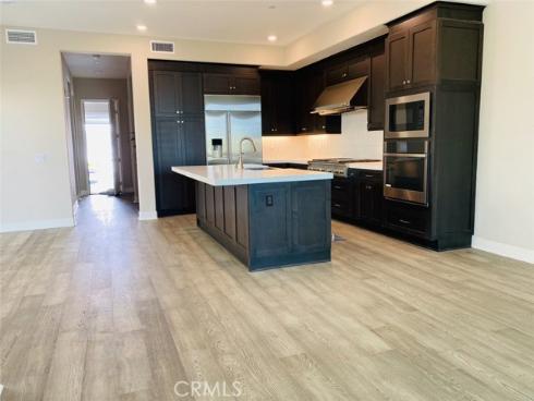 162  Perpective  , Irvine, CA