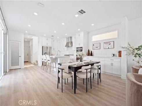 396  Chorus  , Irvine, CA