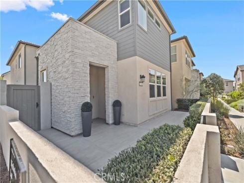 396  Chorus  , Irvine, CA