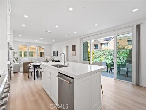 396  Chorus  , Irvine, CA