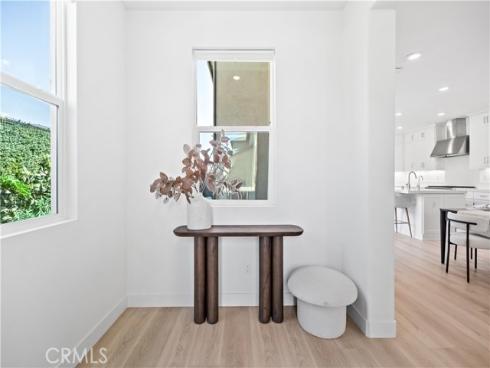 396  Chorus  , Irvine, CA