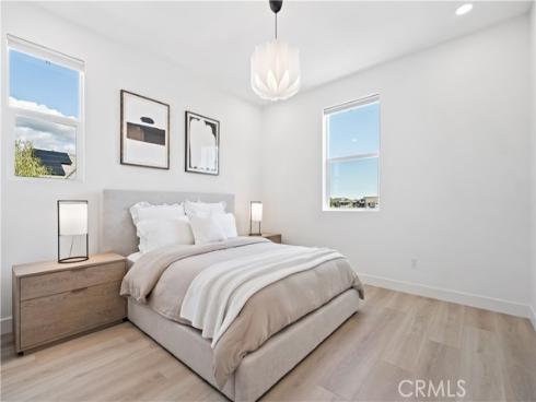 396  Chorus  , Irvine, CA