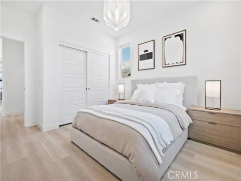 396  Chorus  , Irvine, CA