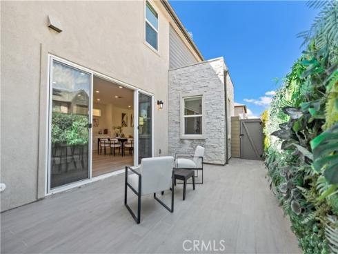 396  Chorus  , Irvine, CA