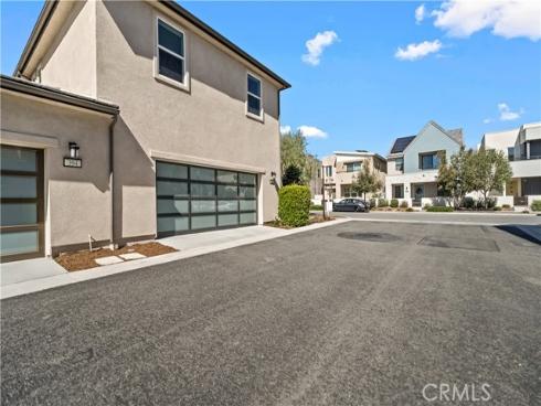 396  Chorus  , Irvine, CA