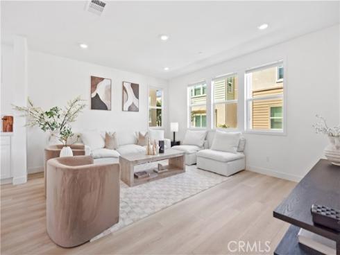 396  Chorus  , Irvine, CA