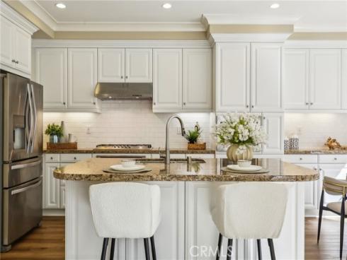 76 Bianco , Irvine, CA