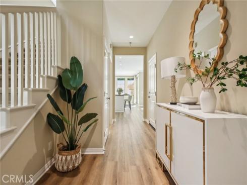 76 Bianco , Irvine, CA