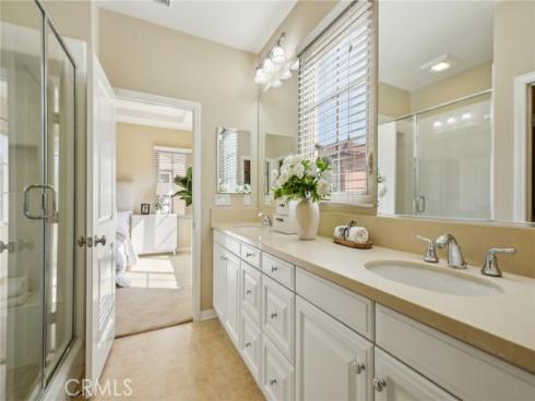 76 Bianco , Irvine, CA