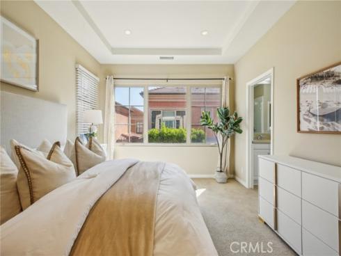 76 Bianco , Irvine, CA