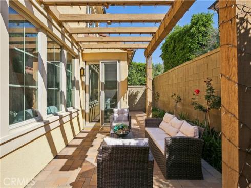 76 Bianco , Irvine, CA