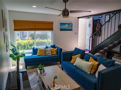 54 Oval 3 Road, Irvine, CA