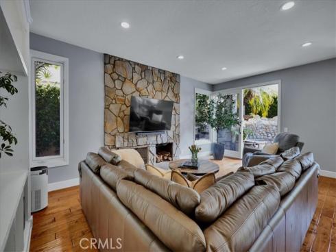 22 Colonial , Irvine, CA