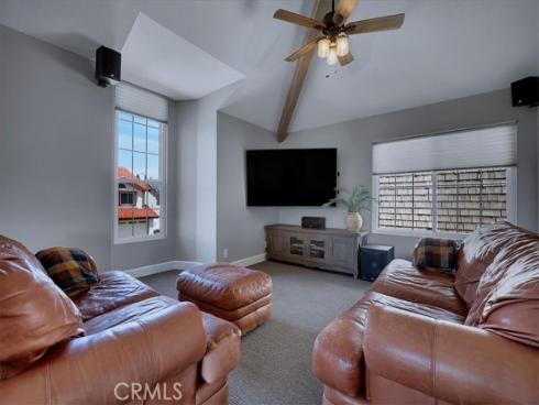 22 Colonial , Irvine, CA