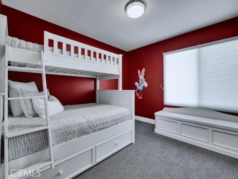 22 Colonial , Irvine, CA