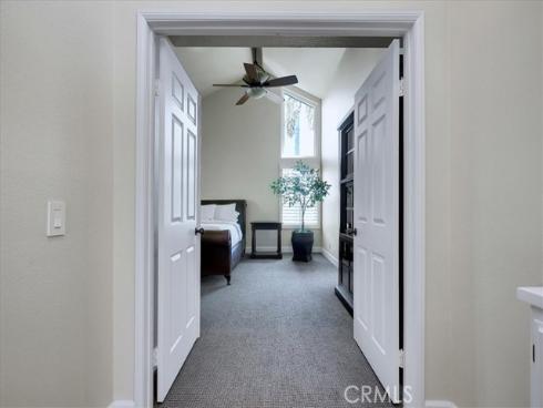 22 Colonial , Irvine, CA