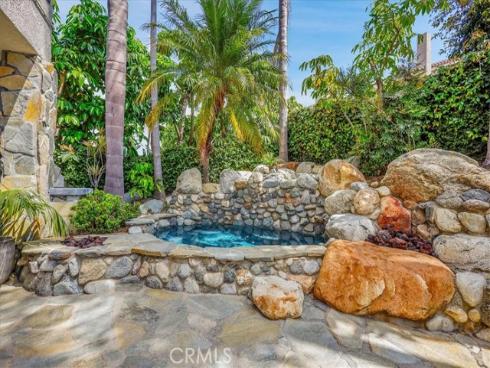 22 Colonial , Irvine, CA