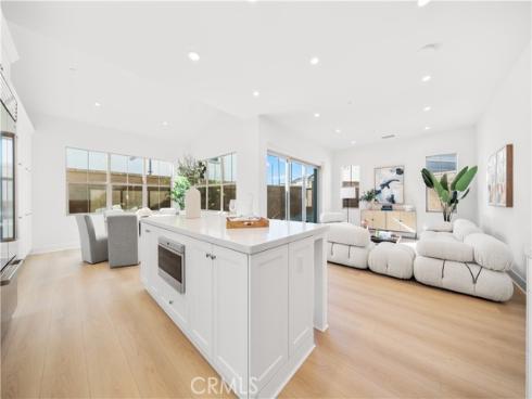 312 Carefree , Irvine, CA