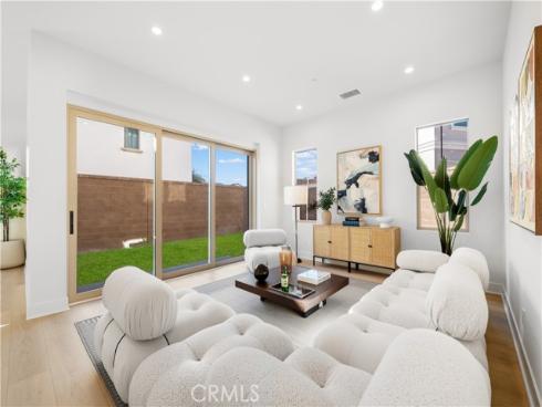 312 Carefree , Irvine, CA