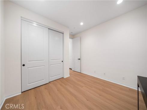 120 Halo , Irvine, CA