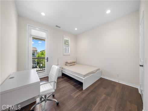 120 Halo , Irvine, CA