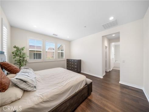 120 Halo , Irvine, CA