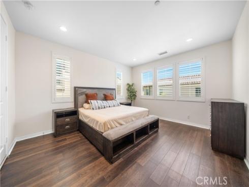 120 Halo , Irvine, CA