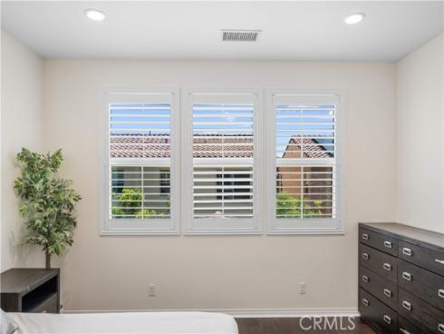 120 Halo , Irvine, CA