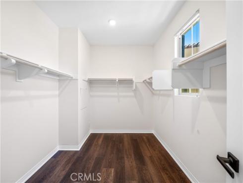 120 Halo , Irvine, CA