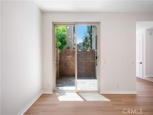 120 Halo , Irvine, CA