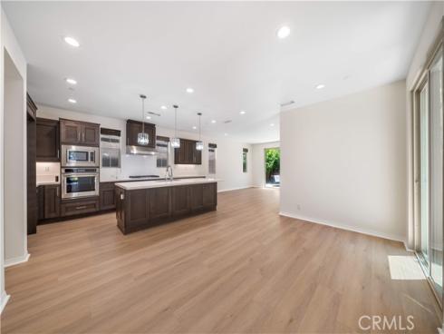 120 Halo , Irvine, CA