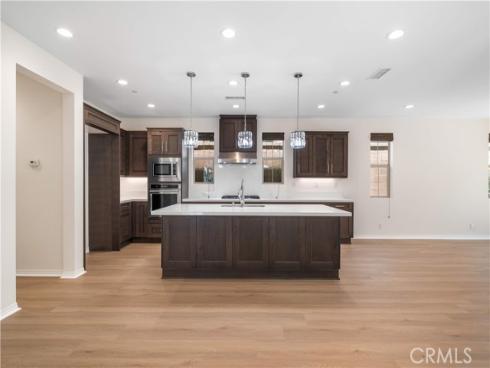 120 Halo , Irvine, CA