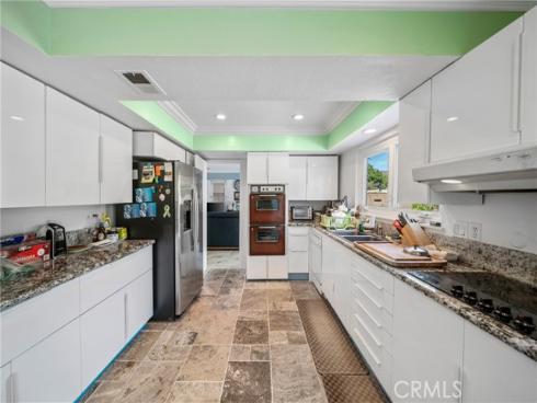 30 Mann Street, Irvine, CA