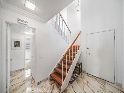 30 Mann Street, Irvine, CA