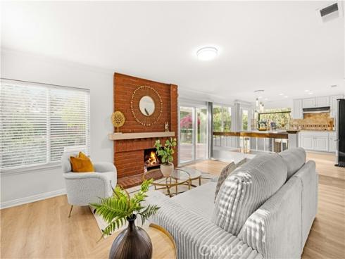 19 Alameda , Irvine, CA