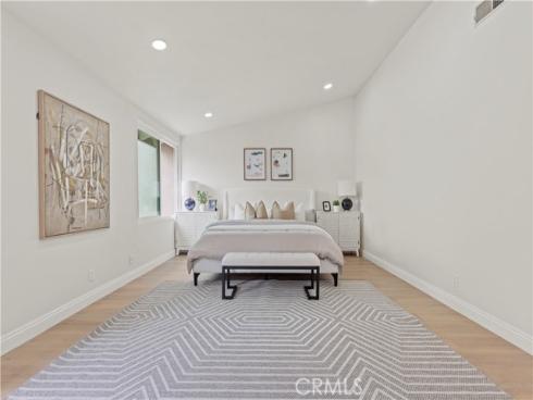 49 W Yale 26 Loop, Irvine, CA