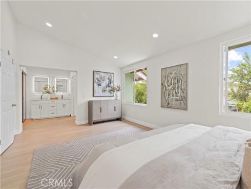 49 W Yale 26 Loop, Irvine, CA