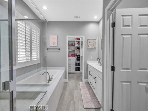 230 Bright Poppy , Irvine, CA