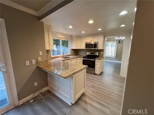 31 Lakeshore 20 , Irvine, CA