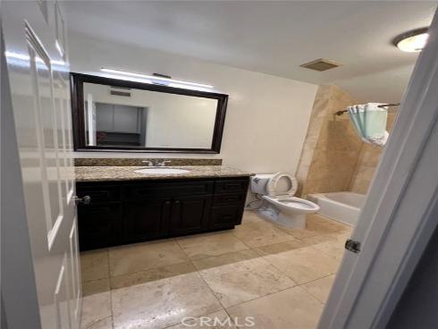 31 Lakeshore 20 , Irvine, CA