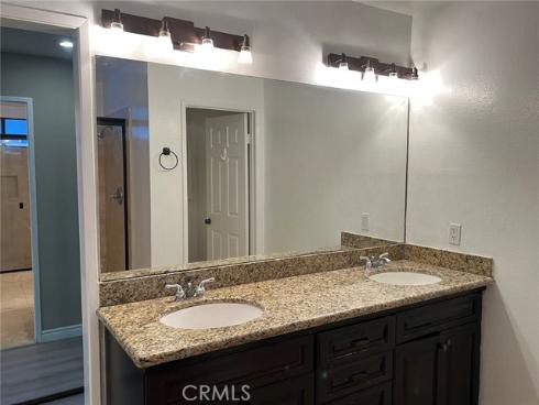 31 Lakeshore 20 , Irvine, CA