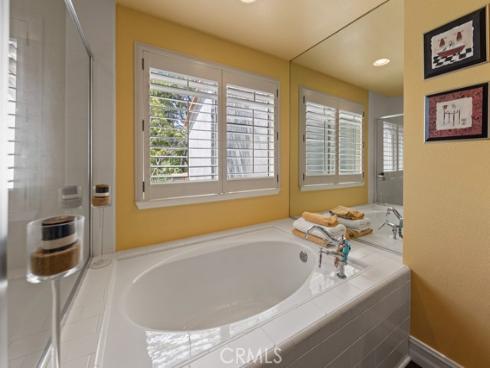 12 Monterey 2 , Irvine, CA