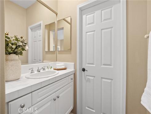 115 Vermillion , Irvine, CA