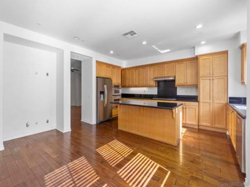 52 Honey Locust , Irvine, CA