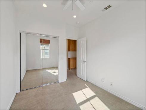 52 Honey Locust , Irvine, CA